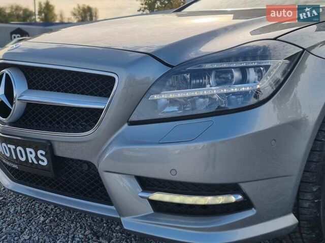 Мерседес ЦЛС-Класс 2014 в Киеве на Automoto.ua Серый Мерседес ЦЛС-Класс, объемом двигателя 4.66 л и пробегом 197 тыс. км за 21500 $, фото 11 на Automoto.ua