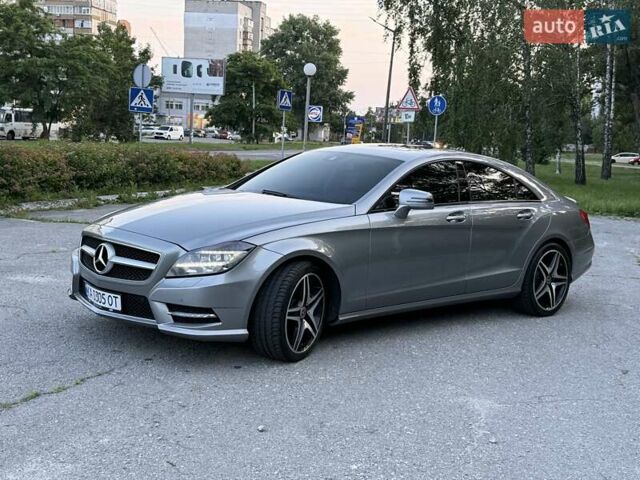 Серый Мерседес ЦЛС-Класс, объемом двигателя 4.66 л и пробегом 190 тыс. км за 18900 $, фото 17 на Automoto.ua