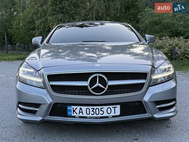 Серый Мерседес ЦЛС-Класс, объемом двигателя 4.66 л и пробегом 190 тыс. км за 18900 $, фото 25 на Automoto.ua