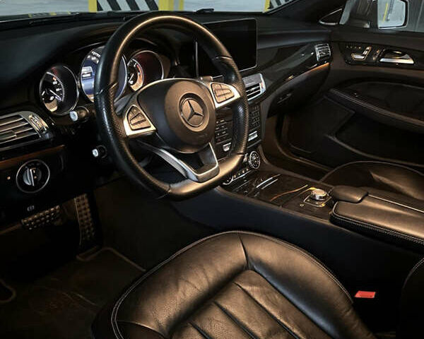 Серый Мерседес ЦЛС-Класс, объемом двигателя 2.99 л и пробегом 188 тыс. км за 28000 $, фото 14 на Automoto.ua