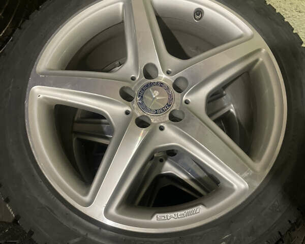 Серый Мерседес ЦЛС-Класс, объемом двигателя 2.14 л и пробегом 85 тыс. км за 29999 $, фото 78 на Automoto.ua