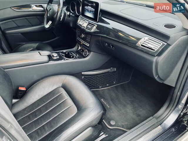 Серый Мерседес ЦЛС-Класс, объемом двигателя 2.99 л и пробегом 107 тыс. км за 29500 $, фото 6 на Automoto.ua