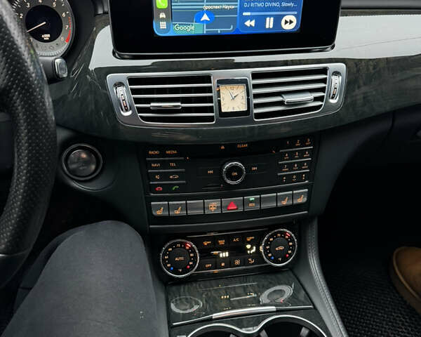 Серый Мерседес ЦЛС-Класс, объемом двигателя 3 л и пробегом 149 тыс. км за 28000 $, фото 15 на Automoto.ua