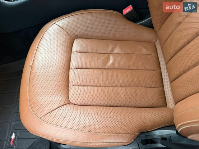 Серый Мерседес ЦЛС-Класс, объемом двигателя 2.99 л и пробегом 210 тыс. км за 18999 $, фото 50 на Automoto.ua