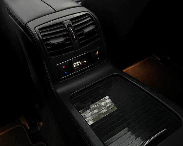 Серый Мерседес ЦЛС-Класс, объемом двигателя 2.99 л и пробегом 230 тыс. км за 30000 $, фото 11 на Automoto.ua