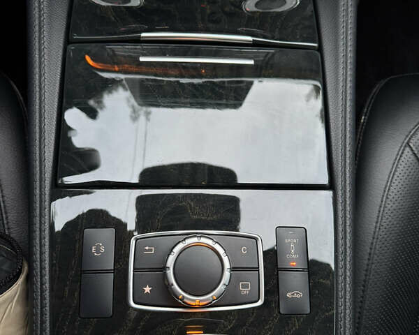 Серый Мерседес ЦЛС-Класс, объемом двигателя 2.99 л и пробегом 230 тыс. км за 30000 $, фото 22 на Automoto.ua