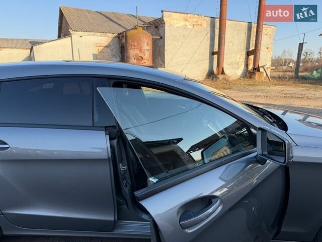 Серый Мерседес ЦЛС-Класс, объемом двигателя 3 л и пробегом 248 тыс. км за 19500 $, фото 40 на Automoto.ua