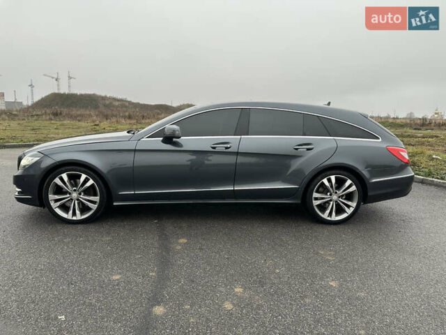 Серый Мерседес ЦЛС-Класс, объемом двигателя 2.1 л и пробегом 92 тыс. км за 22500 $, фото 13 на Automoto.ua