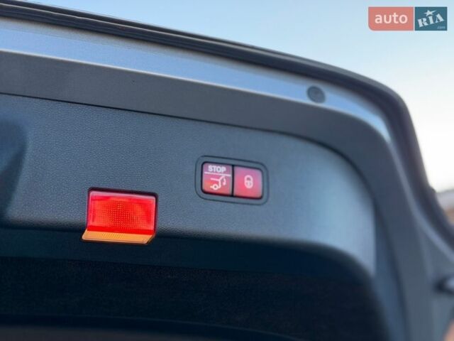 Серый Мерседес ЦЛС-Класс, объемом двигателя 3 л и пробегом 248 тыс. км за 19500 $, фото 49 на Automoto.ua