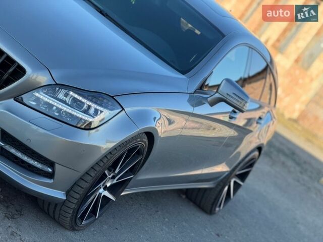 Серый Мерседес ЦЛС-Класс, объемом двигателя 3 л и пробегом 248 тыс. км за 19500 $, фото 46 на Automoto.ua