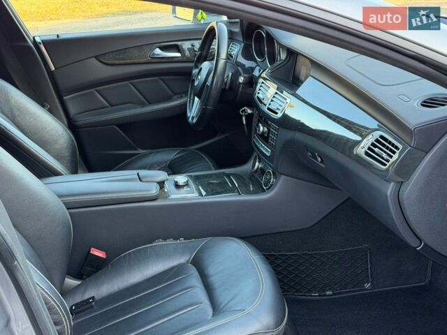 Серый Мерседес ЦЛС-Класс, объемом двигателя 3 л и пробегом 248 тыс. км за 19500 $, фото 11 на Automoto.ua