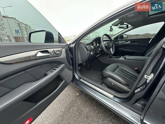 Серый Мерседес ЦЛС-Класс, объемом двигателя 2.1 л и пробегом 92 тыс. км за 22500 $, фото 26 на Automoto.ua