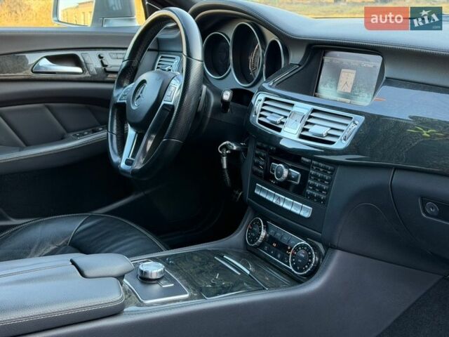 Серый Мерседес ЦЛС-Класс, объемом двигателя 3 л и пробегом 248 тыс. км за 19500 $, фото 13 на Automoto.ua