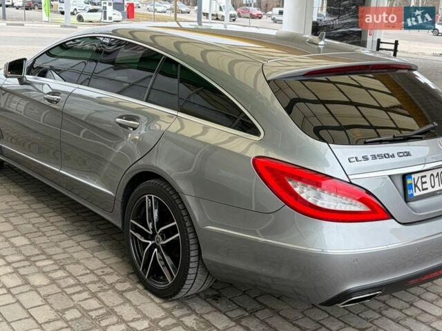 Серый Мерседес ЦЛС-Класс, объемом двигателя 3 л и пробегом 233 тыс. км за 19500 $, фото 5 на Automoto.ua