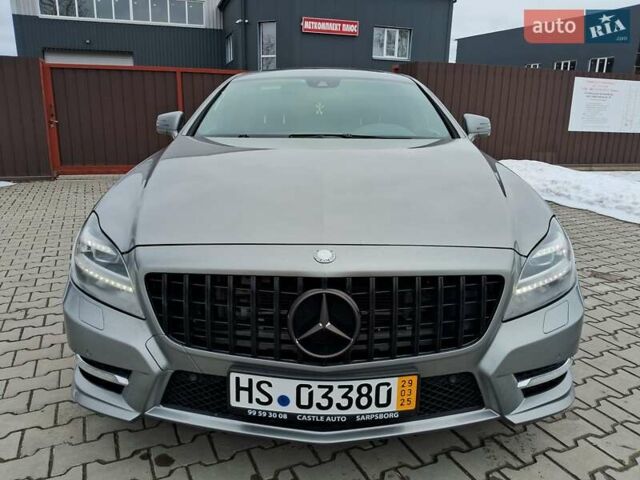 Серый Мерседес ЦЛС-Класс, объемом двигателя 3 л и пробегом 248 тыс. км за 24500 $, фото 60 на Automoto.ua