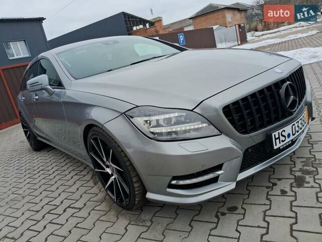 Серый Мерседес ЦЛС-Класс, объемом двигателя 3 л и пробегом 248 тыс. км за 24500 $, фото 58 на Automoto.ua