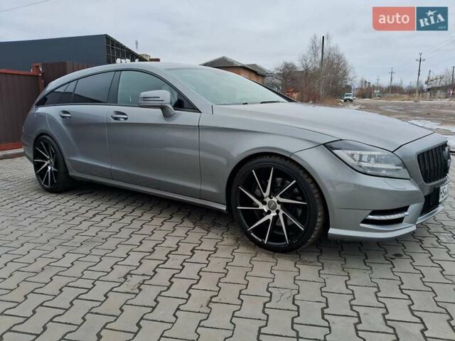 Серый Мерседес ЦЛС-Класс, объемом двигателя 3 л и пробегом 248 тыс. км за 24500 $, фото 6 на Automoto.ua