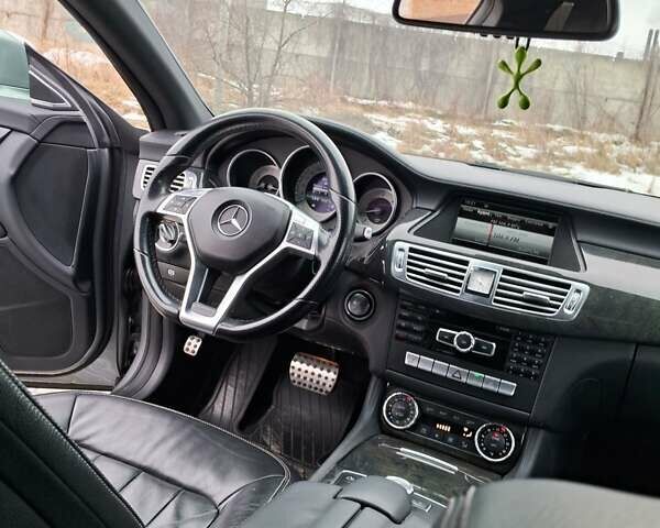 Серый Мерседес ЦЛС-Класс, объемом двигателя 3 л и пробегом 248 тыс. км за 24500 $, фото 37 на Automoto.ua