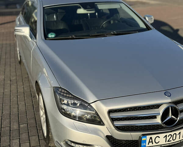 Сірий Мерседес ЦЛС-Клас, об'ємом двигуна 3 л та пробігом 343 тис. км за 23000 $, фото 2 на Automoto.ua