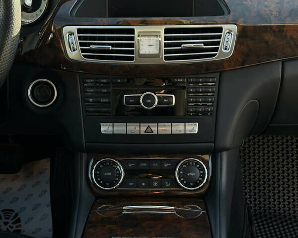 Сірий Мерседес ЦЛС-Клас, об'ємом двигуна 3 л та пробігом 343 тис. км за 23000 $, фото 20 на Automoto.ua