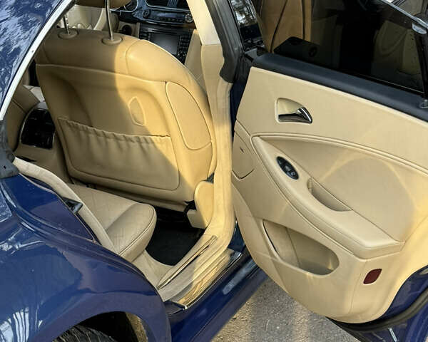 Зелений Мерседес ЦЛС-Клас, об'ємом двигуна 5 л та пробігом 269 тис. км за 10000 $, фото 6 на Automoto.ua