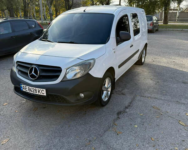 Белый Мерседес Ситан, объемом двигателя 1.46 л и пробегом 277 тыс. км за 10500 $, фото 1 на Automoto.ua