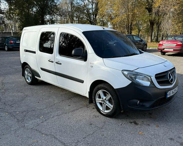 Белый Мерседес Ситан, объемом двигателя 1.46 л и пробегом 277 тыс. км за 10500 $, фото 2 на Automoto.ua