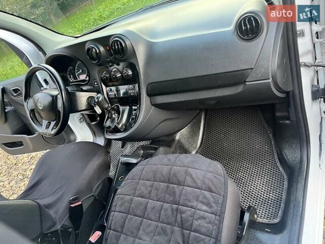 Белый Мерседес Ситан, объемом двигателя 1.46 л и пробегом 140 тыс. км за 8000 $, фото 13 на Automoto.ua