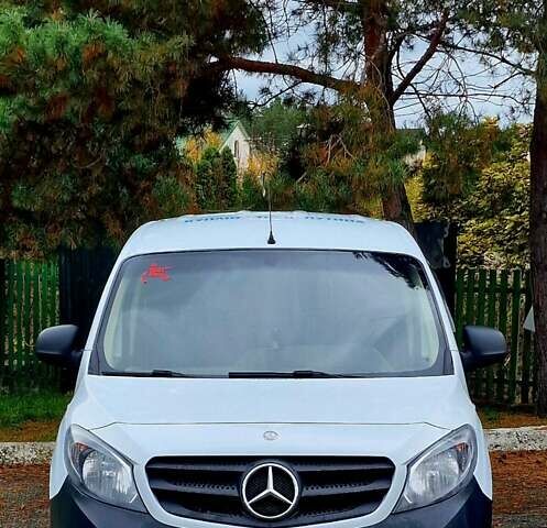 Білий Мерседес Сітан, об'ємом двигуна 1.46 л та пробігом 301 тис. км за 11000 $, фото 7 на Automoto.ua