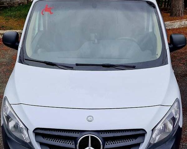 Білий Мерседес Сітан, об'ємом двигуна 1.46 л та пробігом 301 тис. км за 11000 $, фото 13 на Automoto.ua