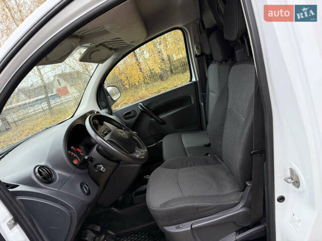 Білий Мерседес Сітан, об'ємом двигуна 1.5 л та пробігом 255 тис. км за 13200 $, фото 49 на Automoto.ua