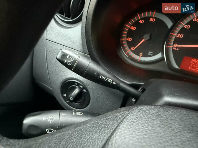 Білий Мерседес Сітан, об'ємом двигуна 1.5 л та пробігом 255 тис. км за 13200 $, фото 50 на Automoto.ua