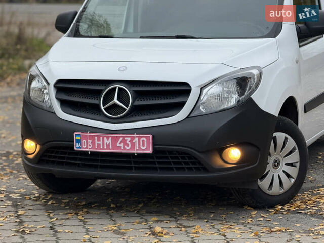 Білий Мерседес Сітан, об'ємом двигуна 1.5 л та пробігом 255 тис. км за 13200 $, фото 1 на Automoto.ua