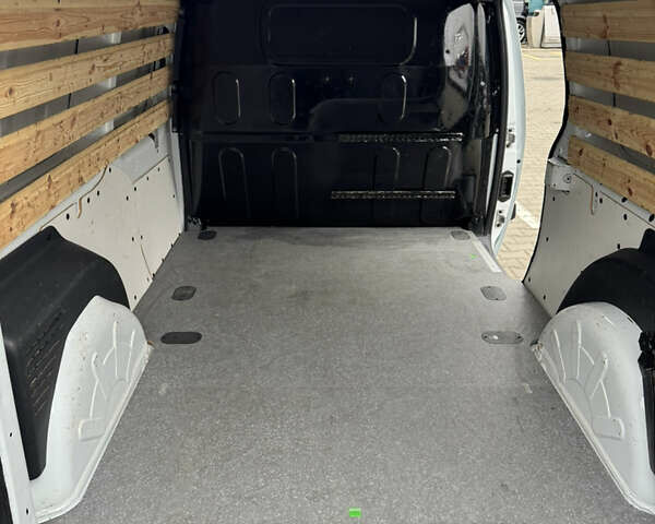 Белый Мерседес Ситан, объемом двигателя 1.46 л и пробегом 155 тыс. км за 11700 $, фото 15 на Automoto.ua