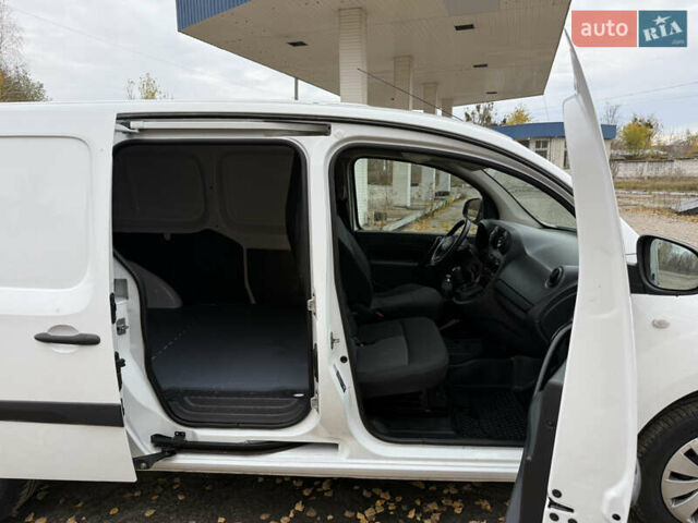 Білий Мерседес Сітан, об'ємом двигуна 1.5 л та пробігом 255 тис. км за 13200 $, фото 9 на Automoto.ua