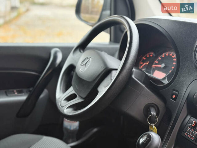 Білий Мерседес Сітан, об'ємом двигуна 1.5 л та пробігом 255 тис. км за 13200 $, фото 33 на Automoto.ua