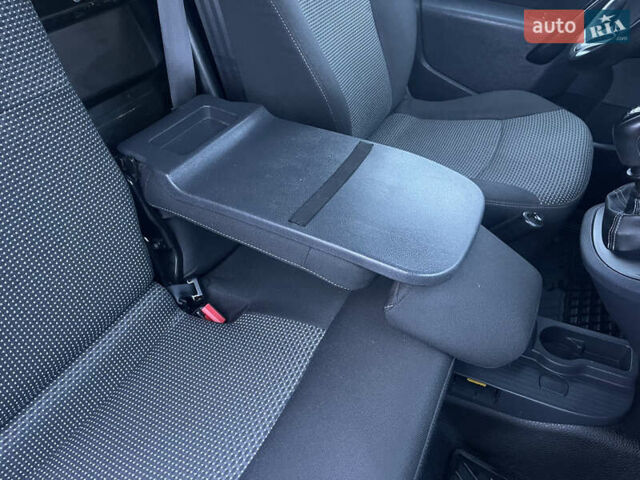 Білий Мерседес Сітан, об'ємом двигуна 1.5 л та пробігом 255 тис. км за 11999 $, фото 28 на Automoto.ua