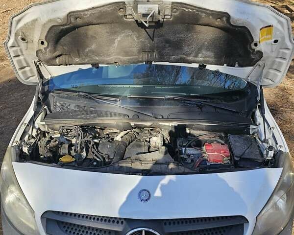 Білий Мерседес Сітан, об'ємом двигуна 1.46 л та пробігом 317 тис. км за 7500 $, фото 29 на Automoto.ua