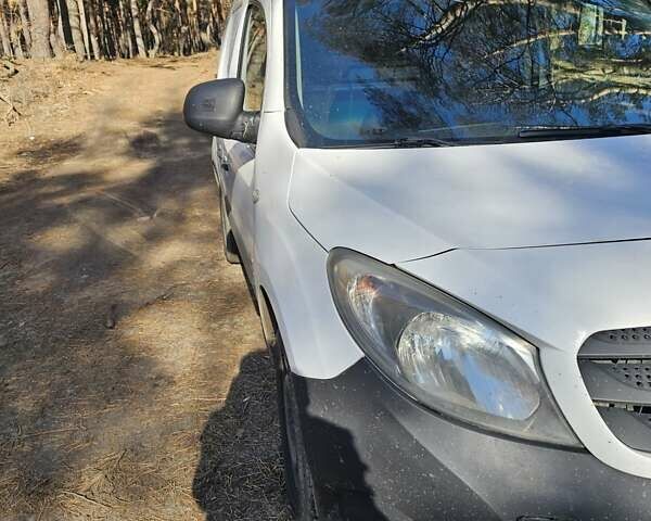 Білий Мерседес Сітан, об'ємом двигуна 1.46 л та пробігом 317 тис. км за 7500 $, фото 2 на Automoto.ua
