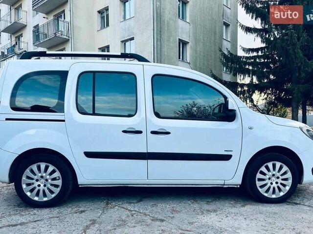 Белый Мерседес Ситан, объемом двигателя 1.46 л и пробегом 216 тыс. км за 10700 $, фото 4 на Automoto.ua