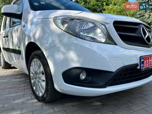 Білий Мерседес Сітан, об'ємом двигуна 1.46 л та пробігом 218 тис. км за 10850 $, фото 5 на Automoto.ua