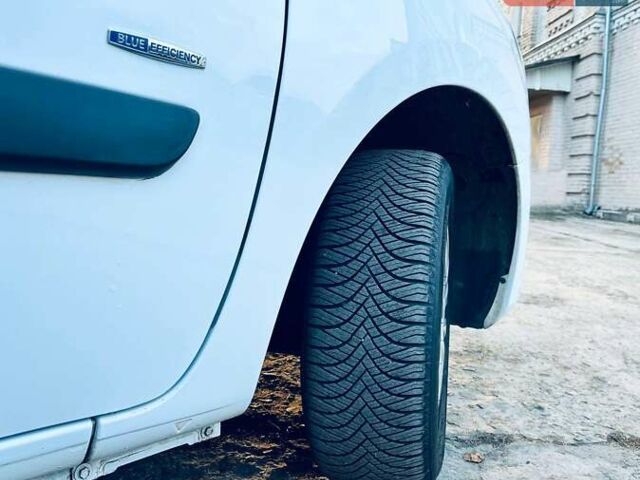 Белый Мерседес Ситан, объемом двигателя 1.46 л и пробегом 216 тыс. км за 10700 $, фото 27 на Automoto.ua