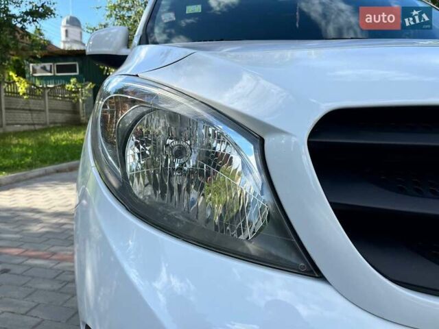 Білий Мерседес Сітан, об'ємом двигуна 1.46 л та пробігом 218 тис. км за 10850 $, фото 6 на Automoto.ua