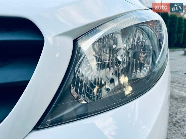 Белый Мерседес Ситан, объемом двигателя 1.46 л и пробегом 216 тыс. км за 10700 $, фото 7 на Automoto.ua