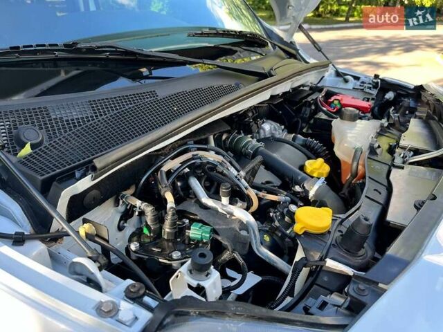 Білий Мерседес Сітан, об'ємом двигуна 1.46 л та пробігом 218 тис. км за 10850 $, фото 47 на Automoto.ua