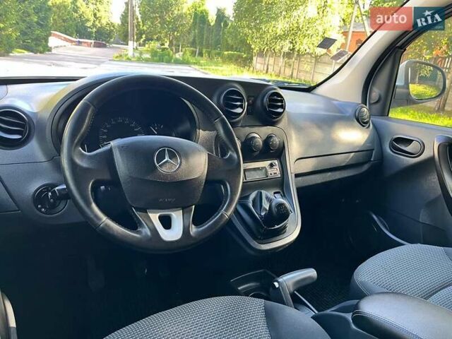 Білий Мерседес Сітан, об'ємом двигуна 1.46 л та пробігом 218 тис. км за 10850 $, фото 24 на Automoto.ua