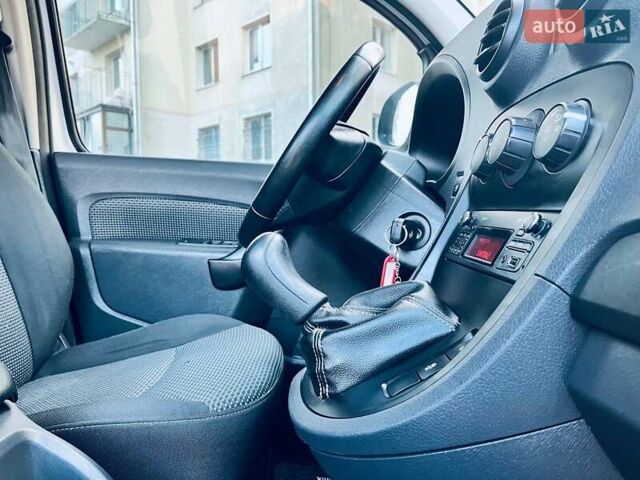 Белый Мерседес Ситан, объемом двигателя 1.46 л и пробегом 216 тыс. км за 10700 $, фото 17 на Automoto.ua