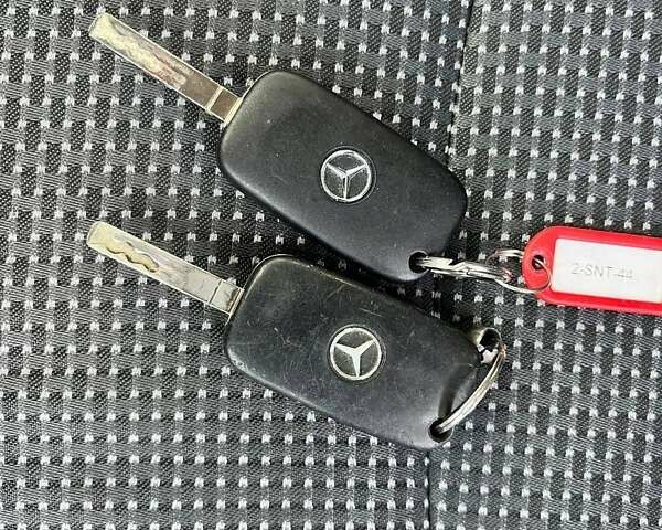 Білий Мерседес Сітан, об'ємом двигуна 1.46 л та пробігом 218 тис. км за 10850 $, фото 43 на Automoto.ua