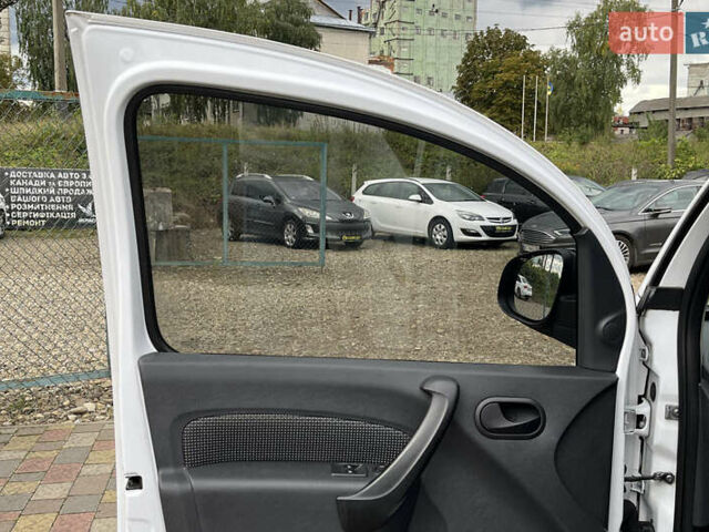 Білий Мерседес Сітан, об'ємом двигуна 1.46 л та пробігом 260 тис. км за 8700 $, фото 6 на Automoto.ua