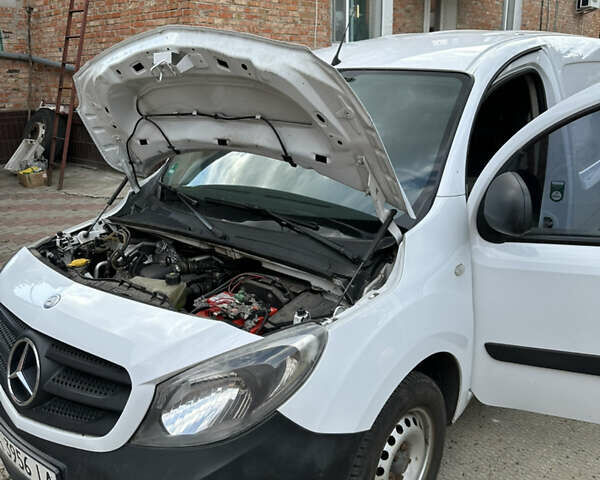 Белый Мерседес Ситан, объемом двигателя 1.46 л и пробегом 189 тыс. км за 8400 $, фото 4 на Automoto.ua